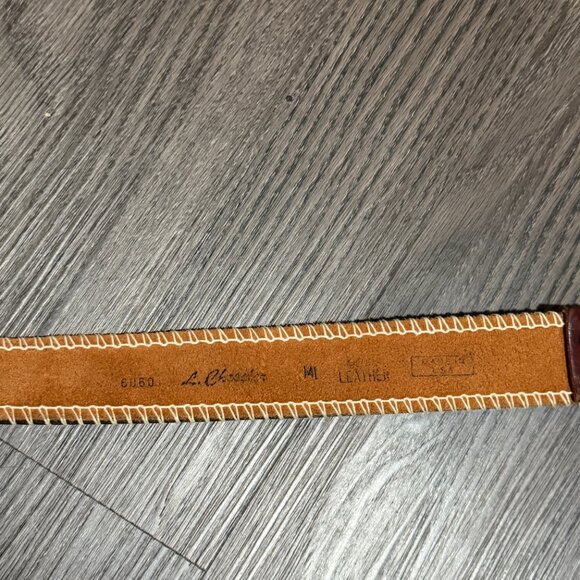 VINTAGE WESTERN brown leather belt with white stitch detailing - silver buckle